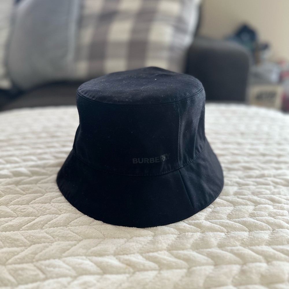 Burberry bucket hat - Picture 3 of 5